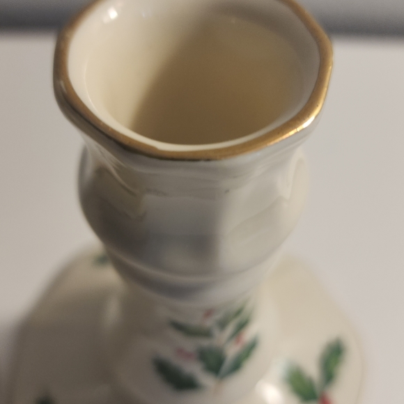 PAIR LENOX CANDLESTICK WHITE & GOLD WITH HOLLY LEAVES 4.5" HOLIDAY, CHRISTMAS.  - Picture 3 of 6